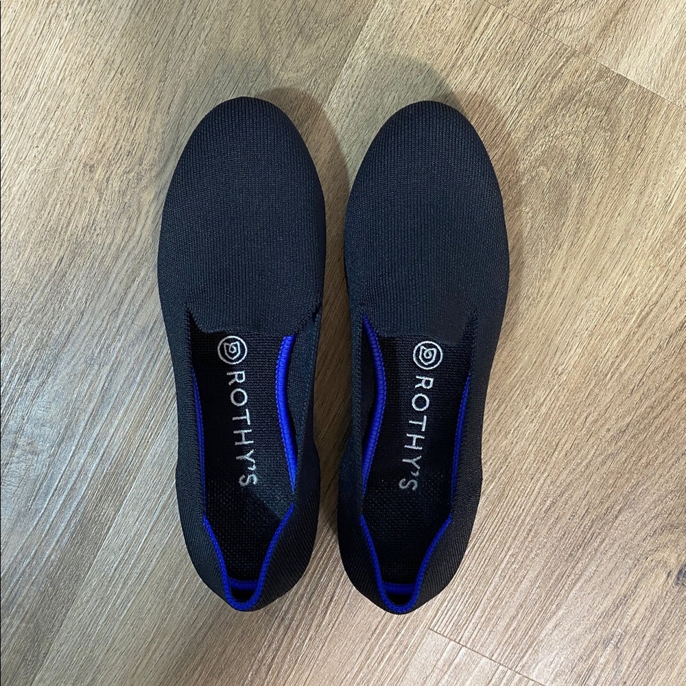 EUC Rothy's The Loafer Black flat knit slip on Women's size 7.5